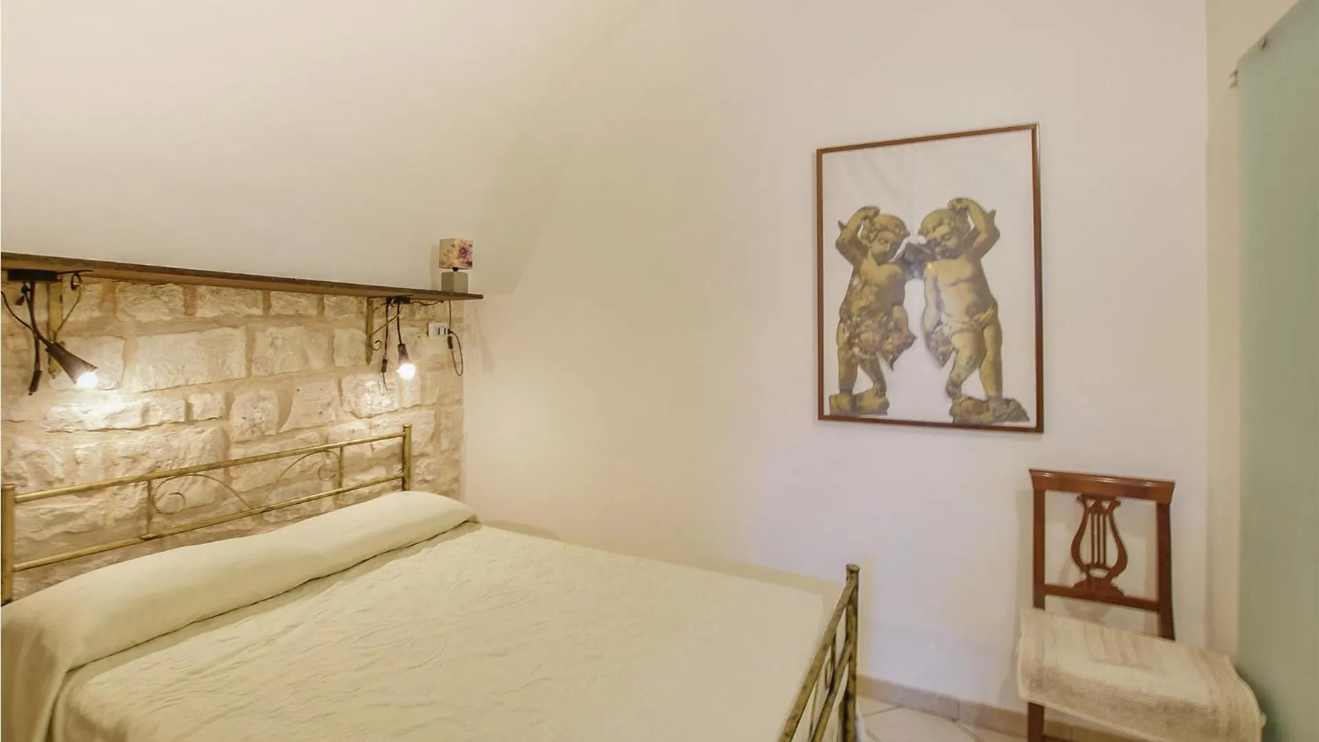 Holiday home Cozy Home In Modica With Kitchenette Italy