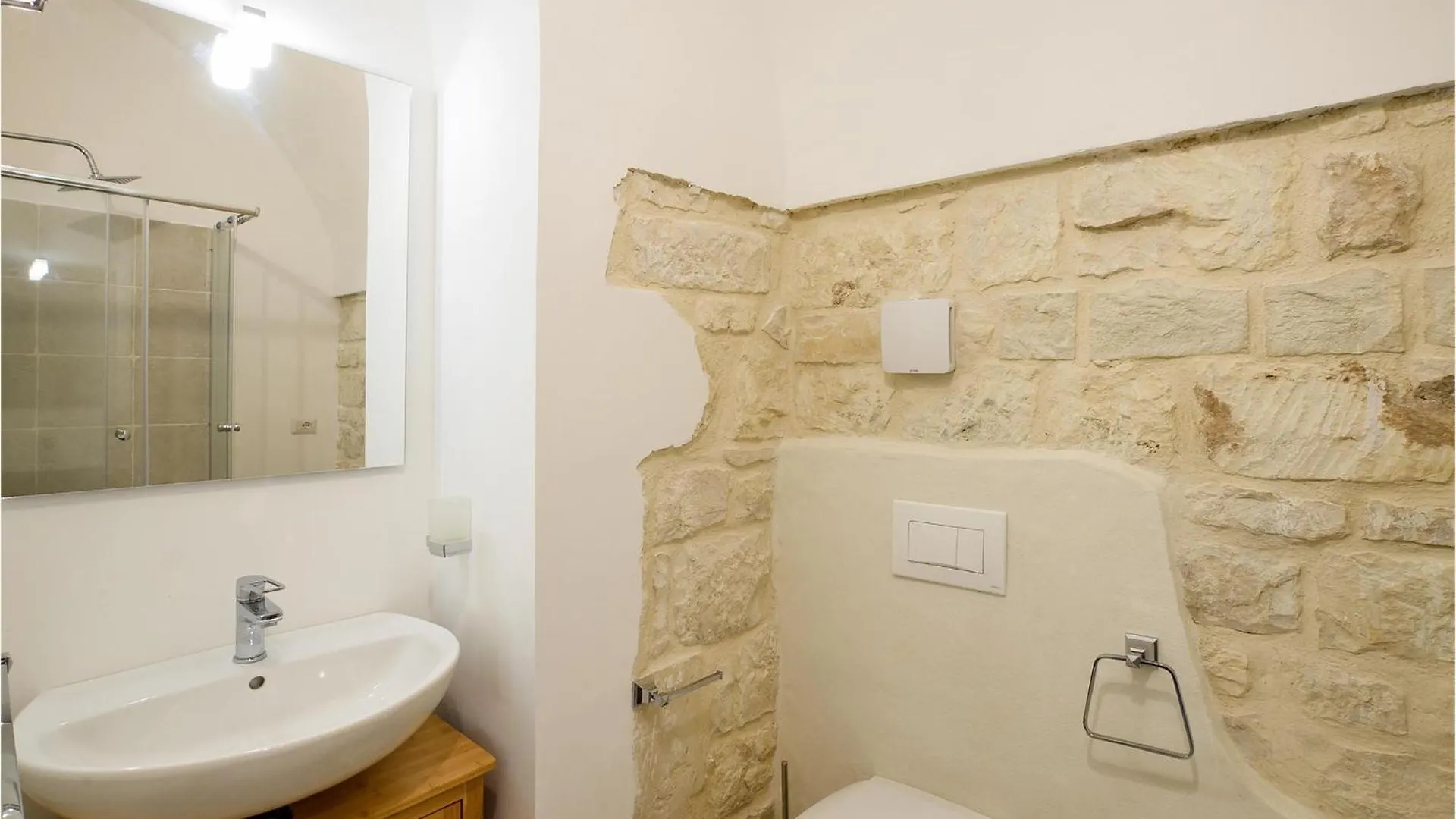 Cozy Home In Modica With Kitchenette 0*,