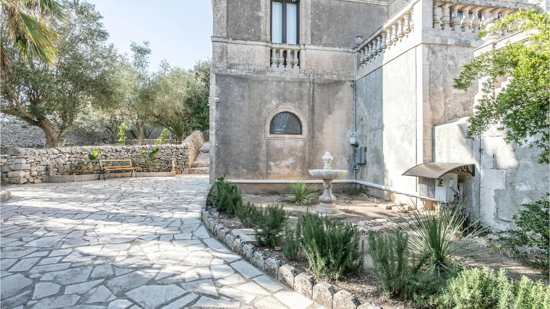 Cozy Home In Modica With Kitchenette Italy