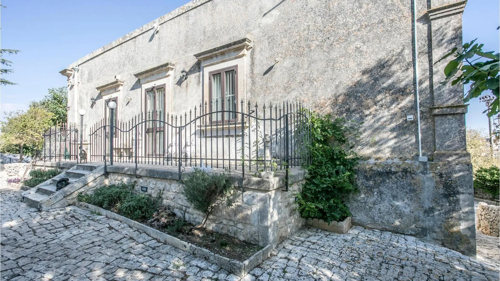Cozy Home In Modica With Kitchenette